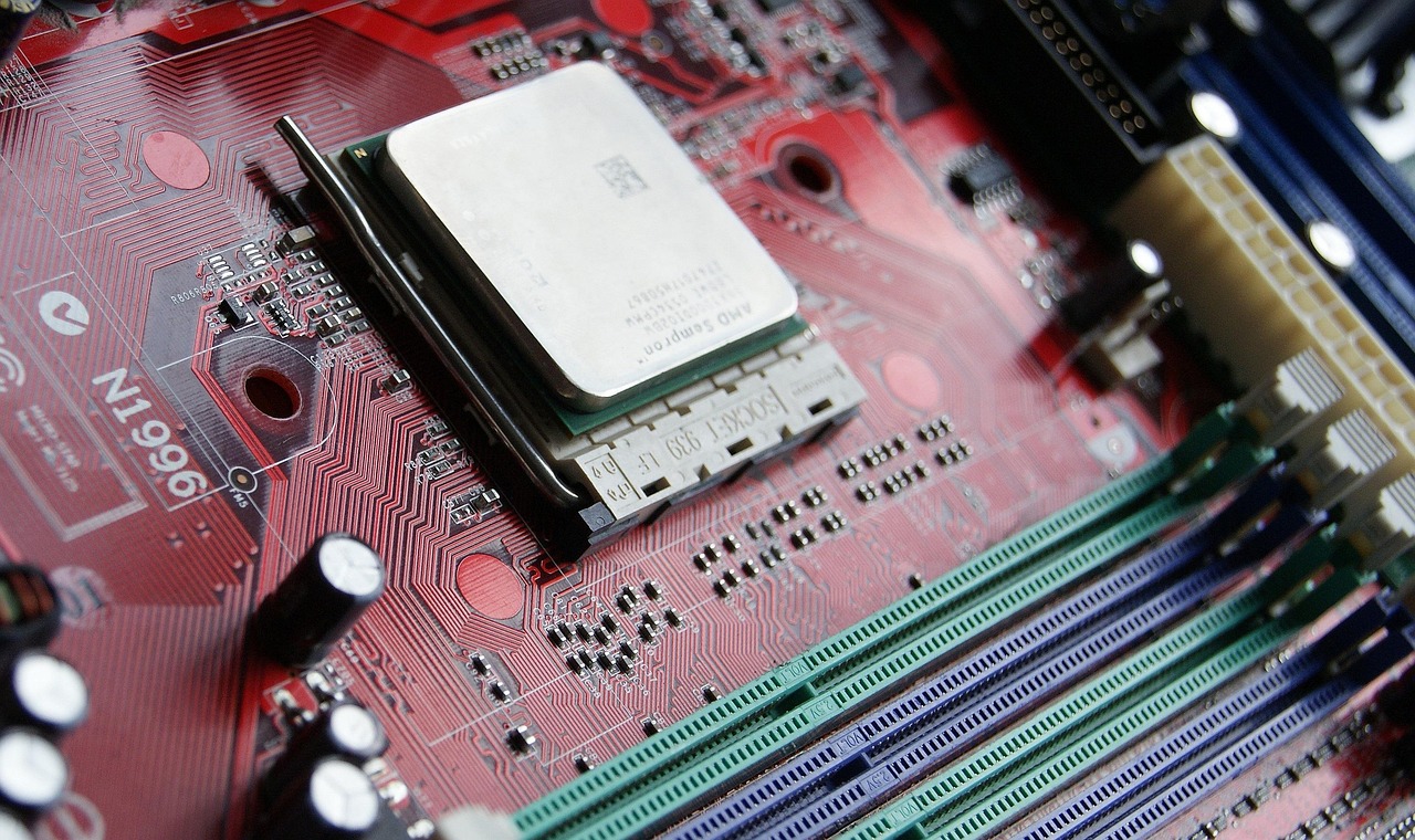AMD锐龙7 8745HS处理器曝光，8845HS的NPU阉割版，性能展望