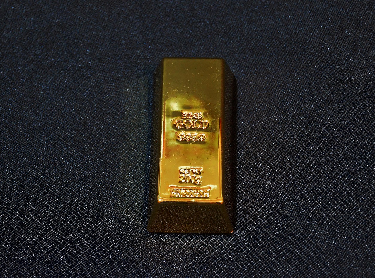 黄金突然显著回调，金价跌向2400美元，美国PPI来袭与黄金交易策略调整